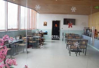 Motel 168 Shanghai Pudong Huinan Metro Station Tesco Екстер'єр фото